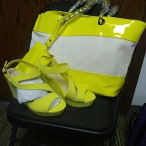 Fashion handbag matching shoes size 10